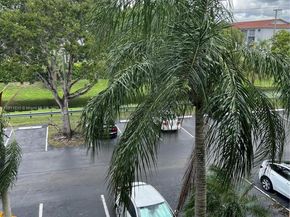 12550 SW 15th St 307E, Pembroke Pines FL 33027