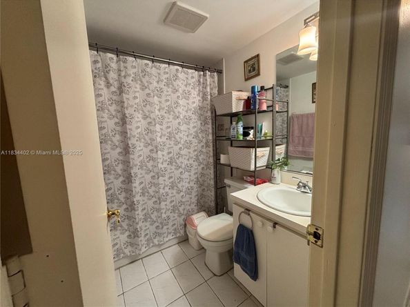 2775 W 52nd St 305, Hialeah FL 33016