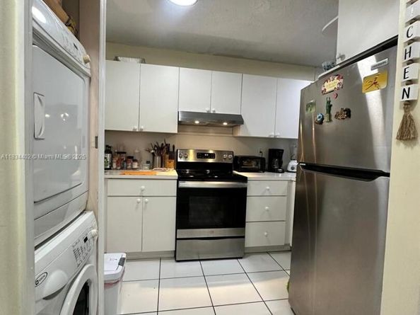 2775 W 52nd St 305, Hialeah FL 33016