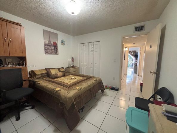 2775 W 52nd St 305, Hialeah FL 33016