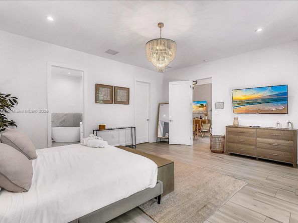 1522 NE 17th Way, Fort Lauderdale FL 33304