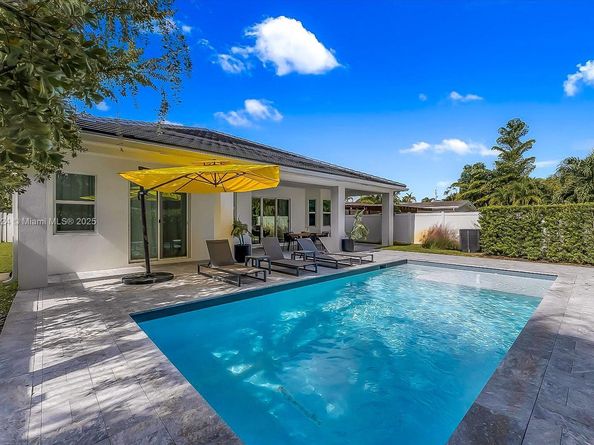 1522 NE 17th Way, Fort Lauderdale FL 33304