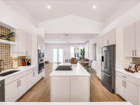 1522 NE 17th Way, Fort Lauderdale FL 33304