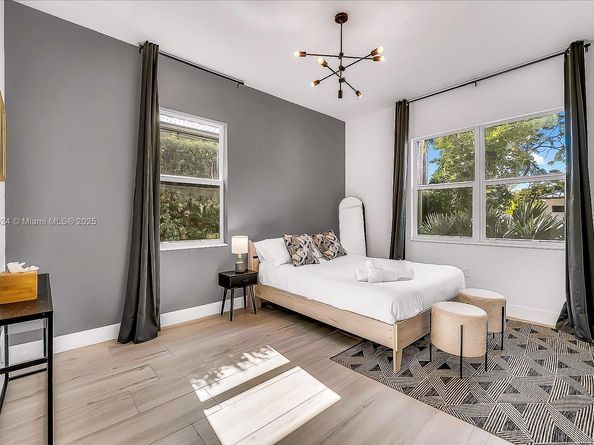 1522 NE 17th Way, Fort Lauderdale FL 33304