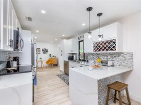 10040 SW 212th St, Cutler Bay FL 33189