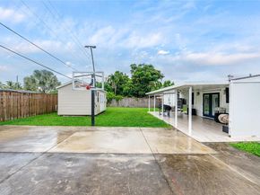 10040 SW 212th St, Cutler Bay FL 33189