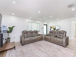 10040 SW 212th St, Cutler Bay FL 33189