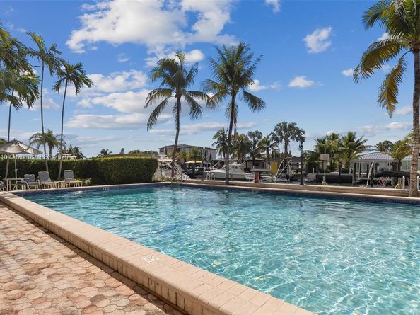 2350 NE 135th St 504, North Miami FL 33181