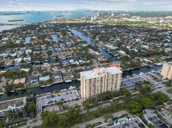 2350 NE 135th St 504, North Miami FL 33181