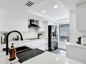 2723 NE 164th St 77, North Miami Beach FL 33160