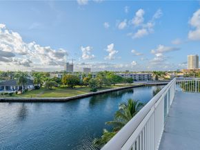 437 Golden Isles Dr 4D, Hallandale Beach FL 33009