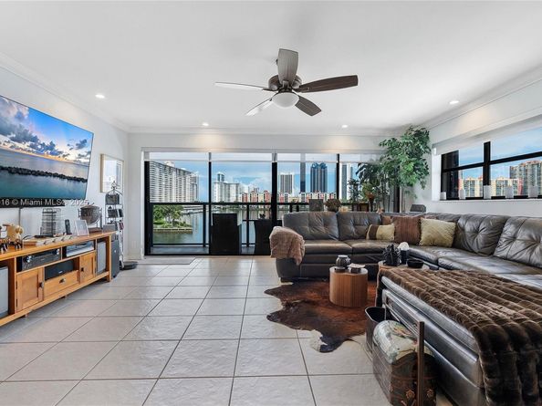 4000 NE 168th St PH5A, North Miami Beach FL 33160