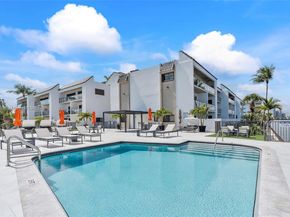4000 NE 168th St PH5A, North Miami Beach FL 33160