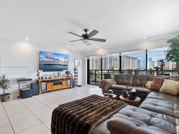 4000 NE 168th St PH5A, North Miami Beach FL 33160