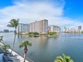 4000 NE 168th St PH5A, North Miami Beach FL 33160
