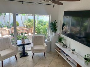 4124 SW 91st Ct, Miami FL 33165