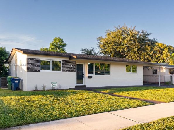 1000 NW 198th St, Miami Gardens FL 33169