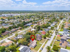 1000 NW 198th St, Miami Gardens FL 33169