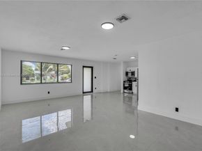 1000 NW 198th St, Miami Gardens FL 33169