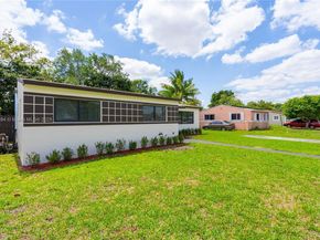 1000 NW 198th St, Miami Gardens FL 33169