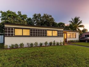 1000 NW 198th St, Miami Gardens FL 33169