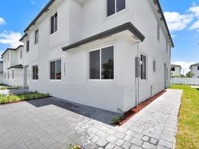 22445 SW 125th Ave 18A, Miami FL 33170