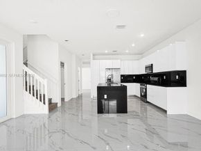 22445 SW 125th Ave 18A, Miami FL 33170