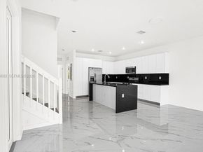 22445 SW 125th Ave 18A, Miami FL 33170