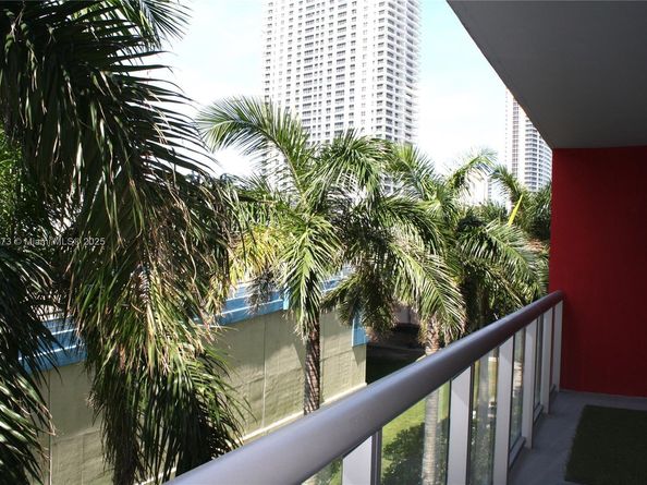 2602 E Hallandale Beach Blvd R408, Hallandale Beach FL 33009