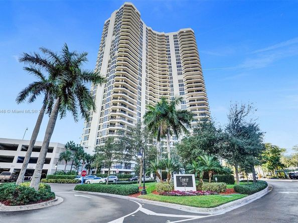 3530 Mystic Pointe Dr 2915, Aventura FL 33180