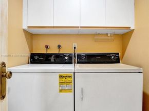 3530 Mystic Pointe Dr 2915, Aventura FL 33180