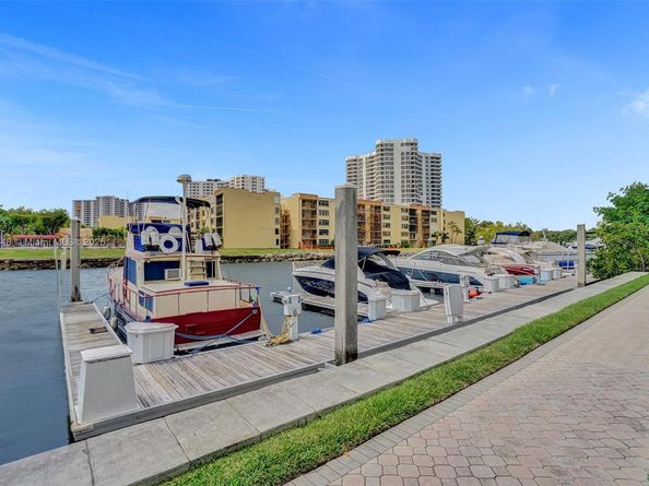 3530 Mystic Pointe Dr 2915, Aventura FL 33180