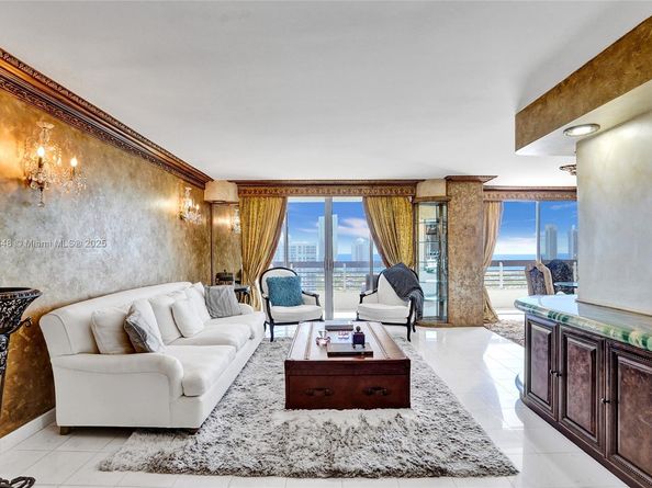3530 Mystic Pointe Dr 2915, Aventura FL 33180