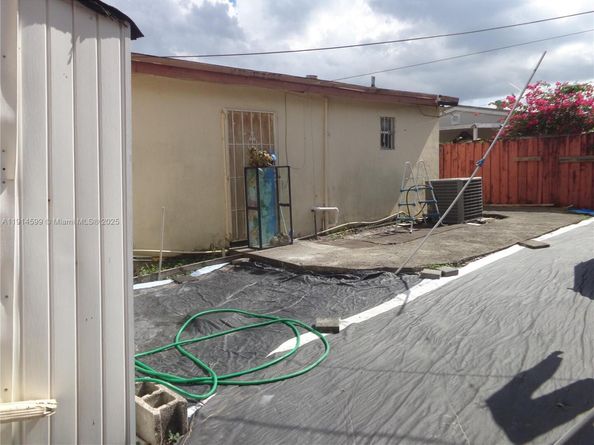 Undisclosed Address #A11914599, Miami Gardens FL 33054