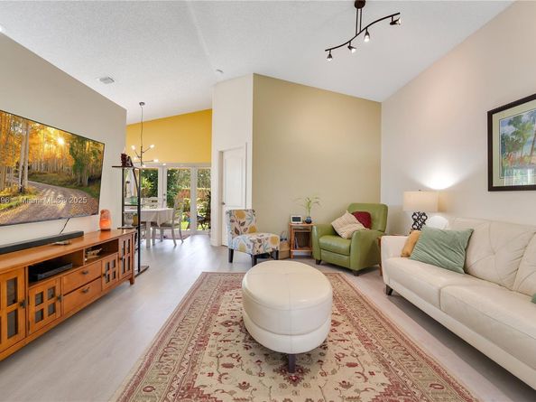 15430 SW 143rd Ter, Miami FL 33196