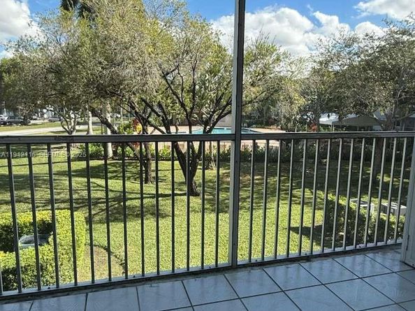 Undisclosed Address #A11912116, Pembroke Pines FL 33027