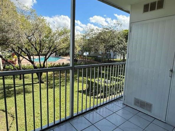 Undisclosed Address #A11912116, Pembroke Pines FL 33027