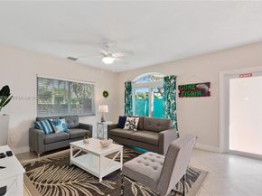 1633 Tyler St, Hollywood FL 33020