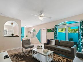 1633 Tyler St, Hollywood FL 33020