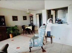 130 Camden F, West Palm Beach FL 33417