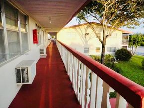 130 Camden F, West Palm Beach FL 33417