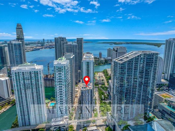 31 SE 6th St 907, Miami FL 33131
