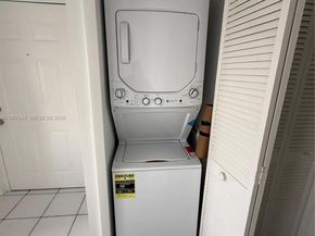 3052 SW 27th Ave 301, Miami FL 33133