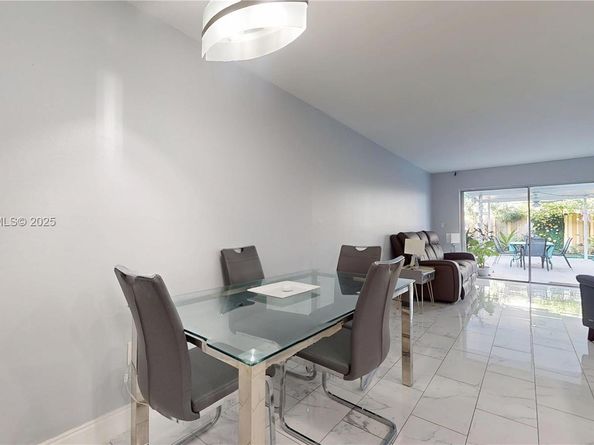 6195 W 18th Ave G101, Hialeah FL 33012