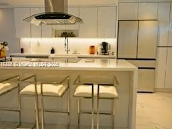3849 NE 169th St 302, North Miami Beach FL 33160
