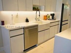 3849 NE 169th St 302, North Miami Beach FL 33160