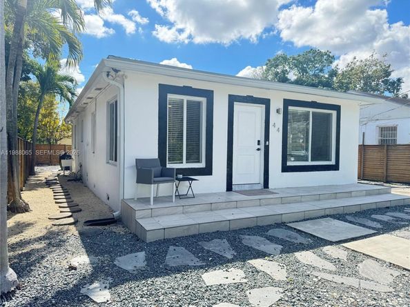 44 NW 40th St, Miami FL 33127