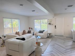 44 NW 40th St, Miami FL 33127