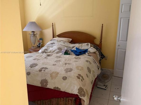 6950 W 25th Ave, Hialeah FL 33016
