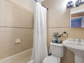 3510 SW 87th Ave, Miami FL 33165